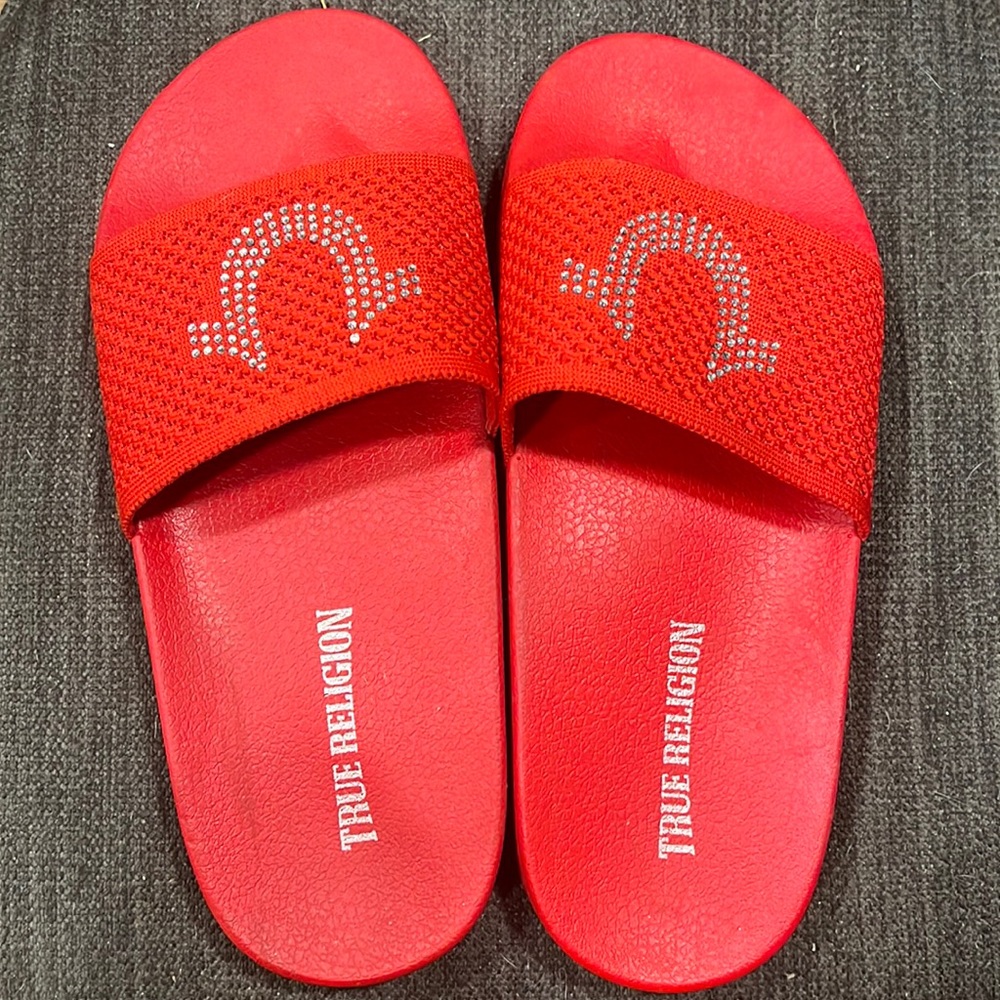 red true religion slides